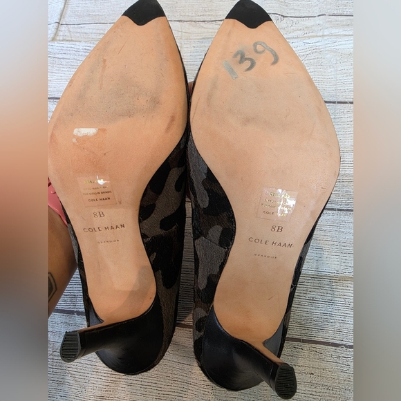 Cole Haan Size 8 Bradshaw Grey Camo Point Toe Heels Dyed Calf Hair Brazil Origin - Picture 10 of 11